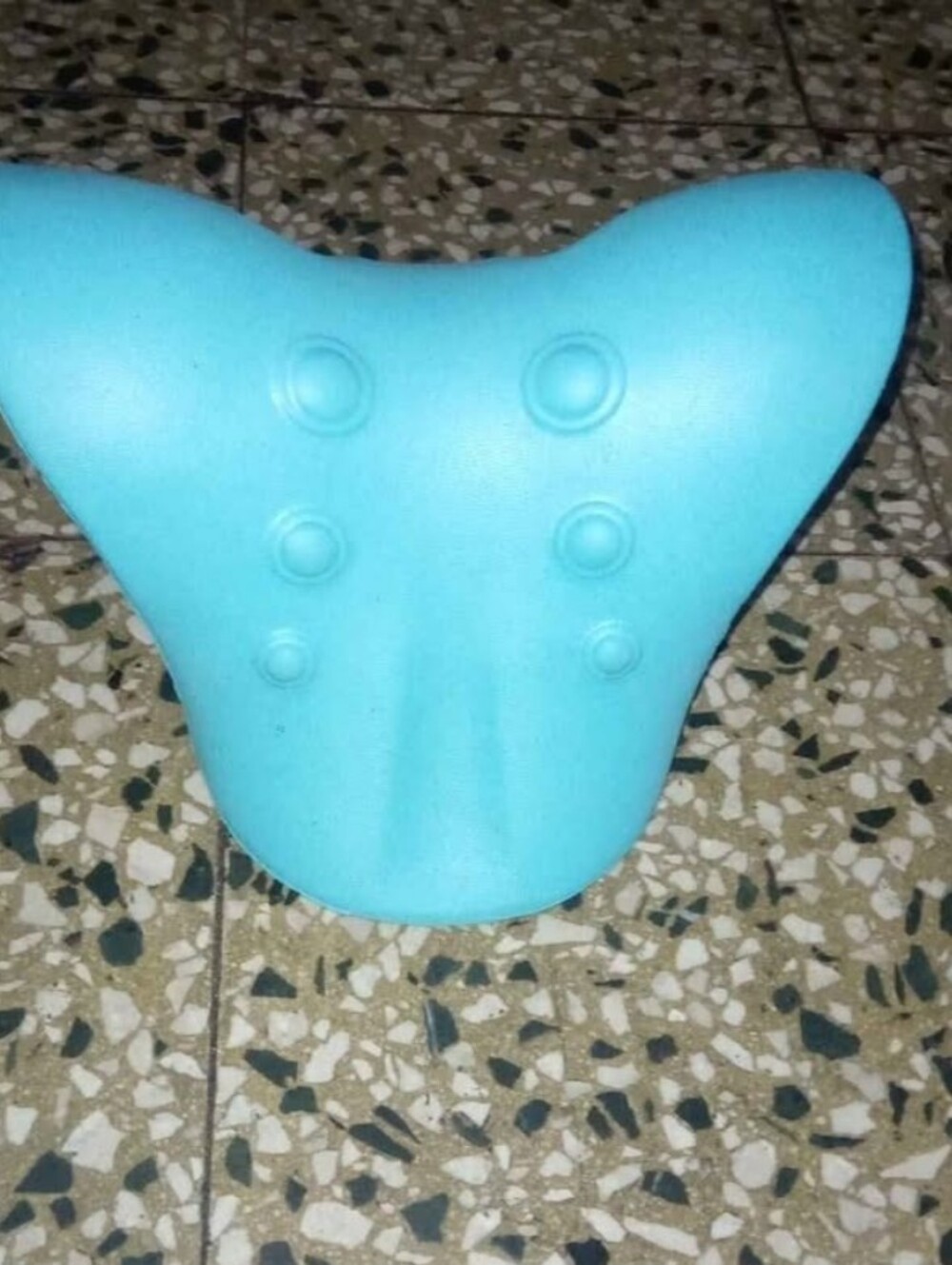 Ergonomic Blue Bath Cushion - Supportive Home Accent